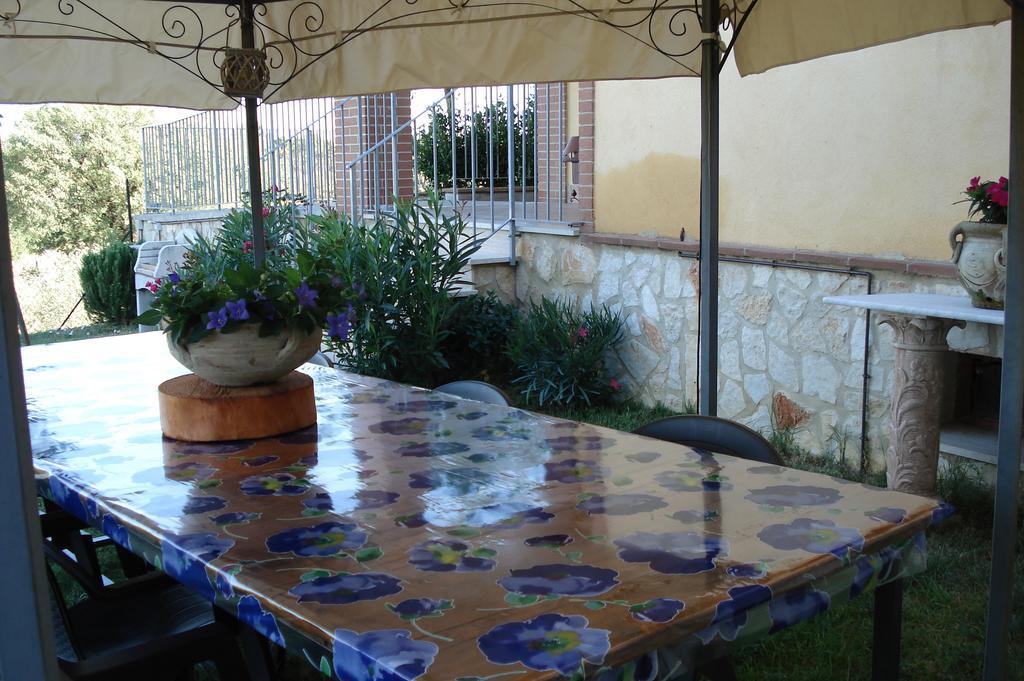Casa La Pineta Villa Pievescola ภายนอก รูปภาพ